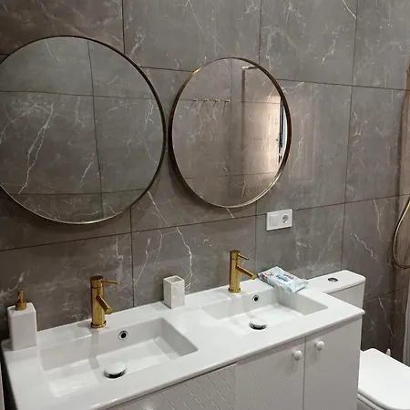 Vivienda Con Azotea Privada, Recien Reformada, Muy Cerca De La Playa Apartamento *